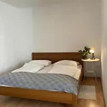 Spacious Nobile Relax In A Historical Old House