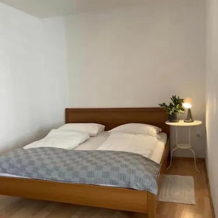 Spacious Nobile Relax In A Historical Old House