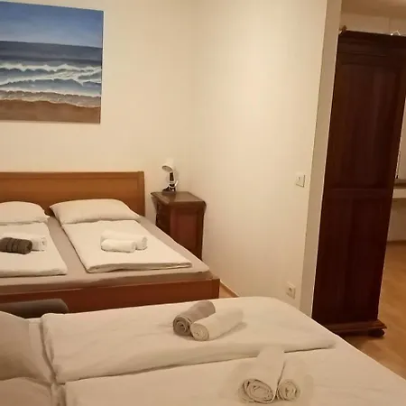 Spacious Nobile Relax In A Historical Old House *