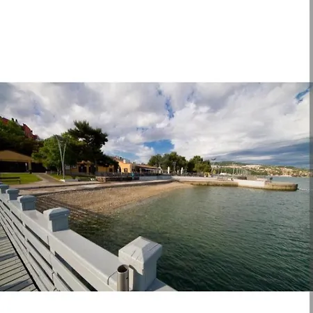 Spacious Nobile Relax In A Historical Old House * Koper